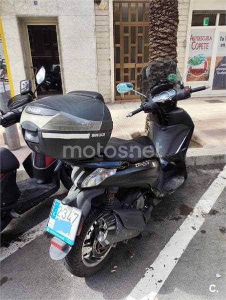 Piaggio Beverly – Vista 6