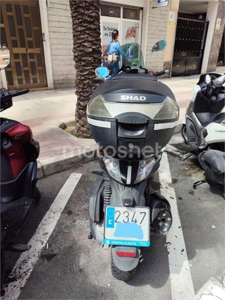 Piaggio Beverly – Vista 7