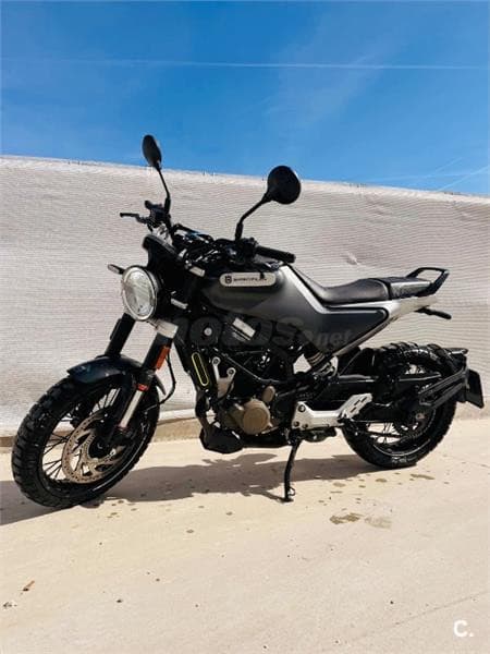 Husqvarna Svartpilen 125 – Vista 1