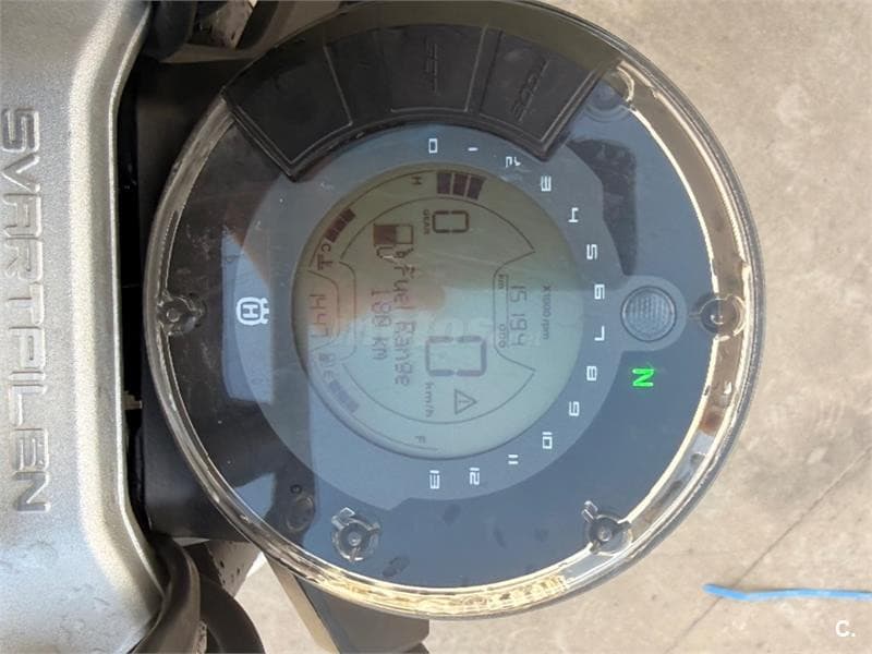 Husqvarna Svartpilen 125 – Vista 8