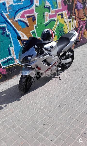 Honda CBR 600F – Vista 1