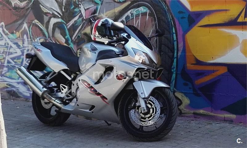 Honda CBR 600F – Vista 6