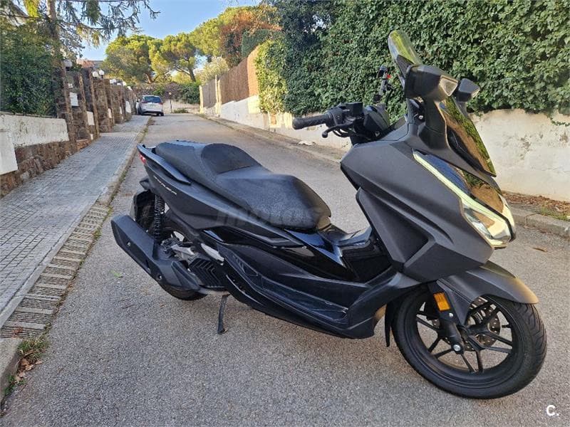 Honda Forza 125 – Vista 3