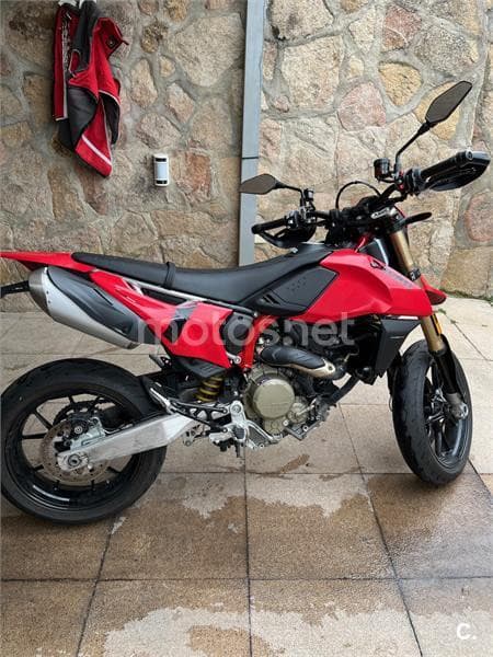 Ducati Hypermotard 698 Mono – Vista 3