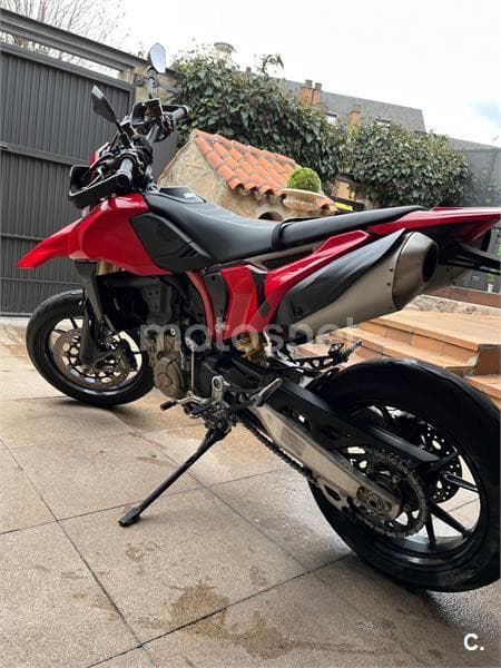 Ducati Hypermotard 698 Mono – Vista 6