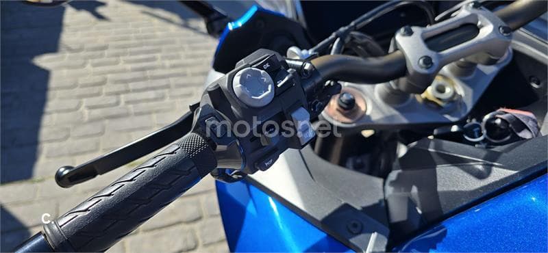 Suzuki GSX-S – Vista 5