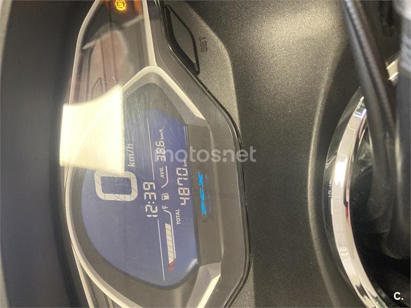 Honda PCX 125 – Vista 2