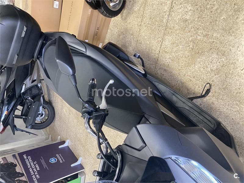 Honda PCX 125 – Vista 3