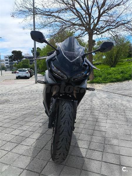 Honda CBR 650 R – Vista 2