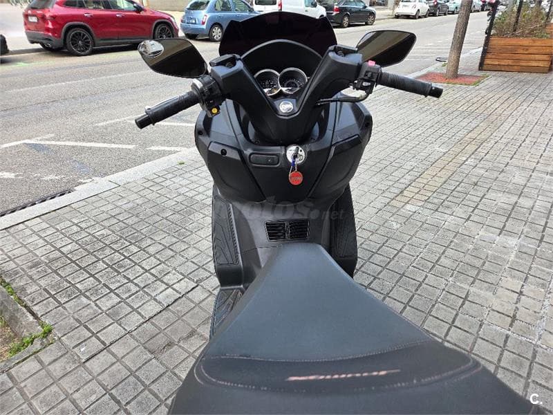 SYM Joymax 300 – Vista 8