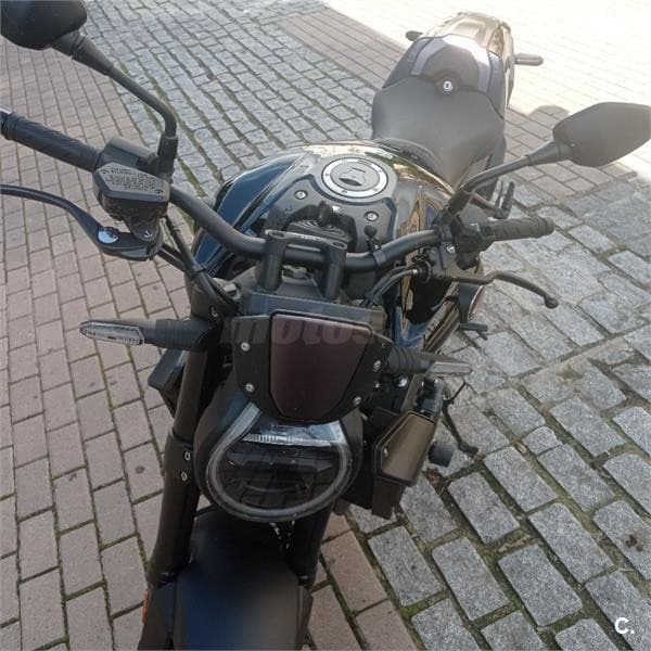 Honda CB 1000R – Vista 9