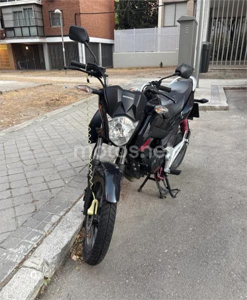 Honda CB 125 – Vista 2