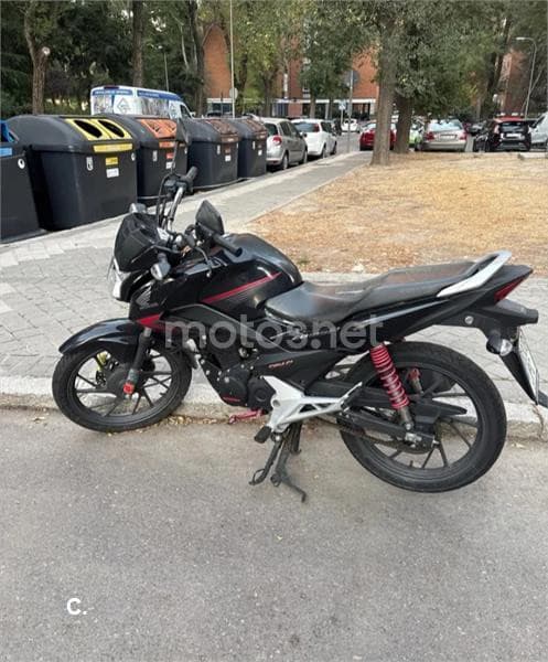 Honda CB 125 – Vista 3