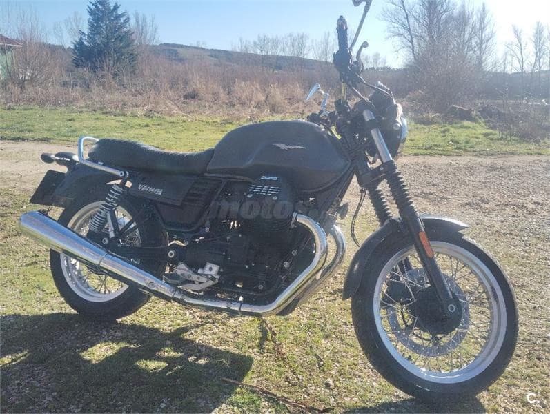 Moto Guzzi V7 III – Vista 1