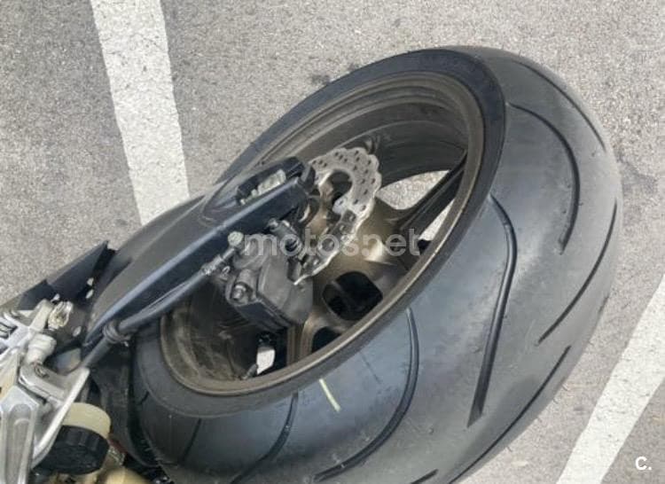 Kawasaki ZX 10R – Vista 3