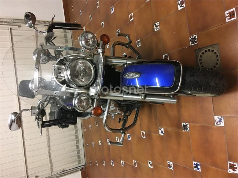 Suzuki VL 800 Intruder Volusia – Vista 2