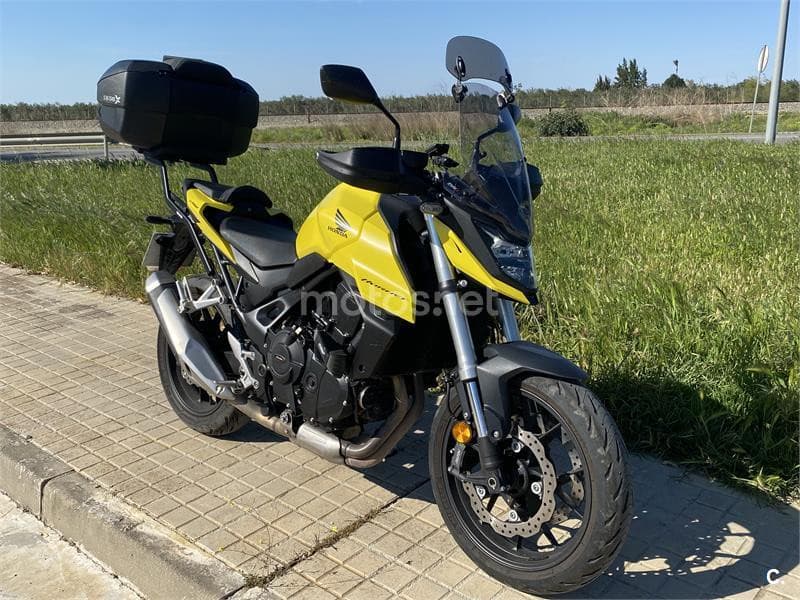 Honda CB 750 Hornet – Vista 2