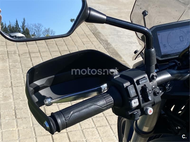 Honda CB 750 Hornet – Vista 7