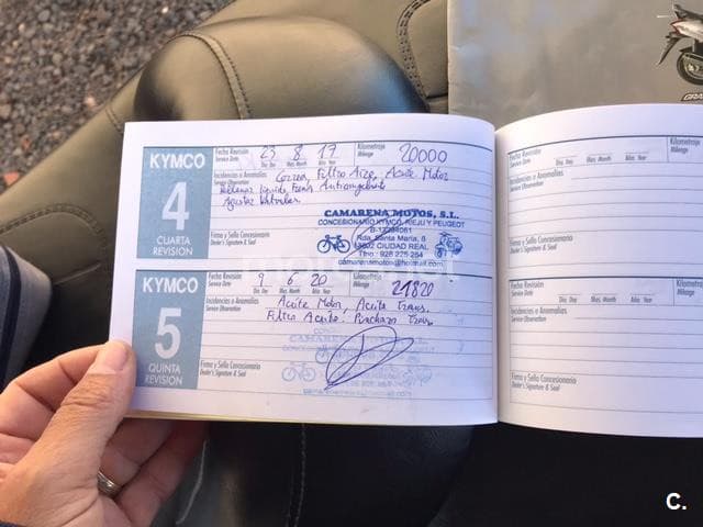 Kymco Grand Dink 125 – Vista 12