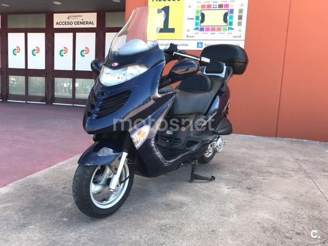 Kymco Grand Dink 125 – Vista 5