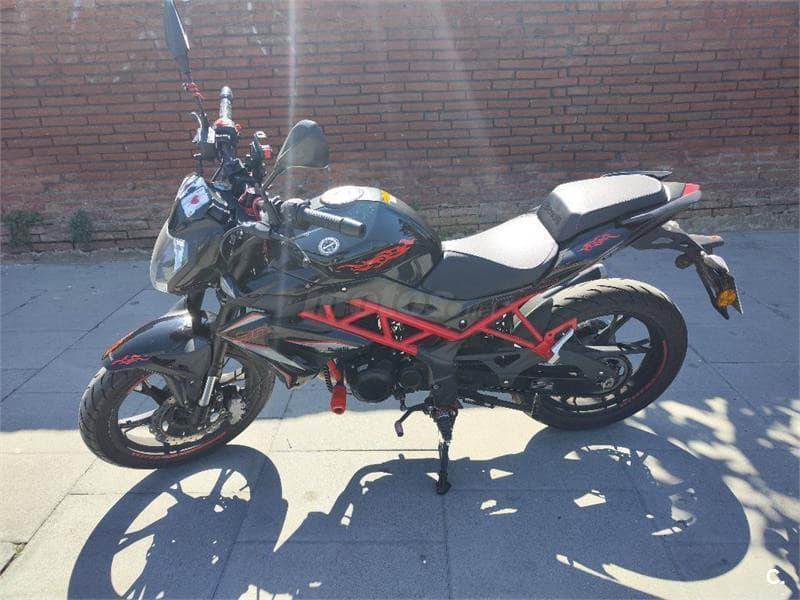 Benelli BN 125 – Vista 1