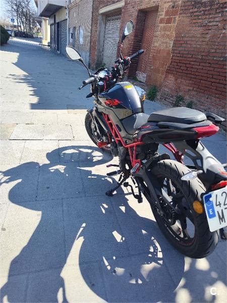 Benelli BN 125 – Vista 4