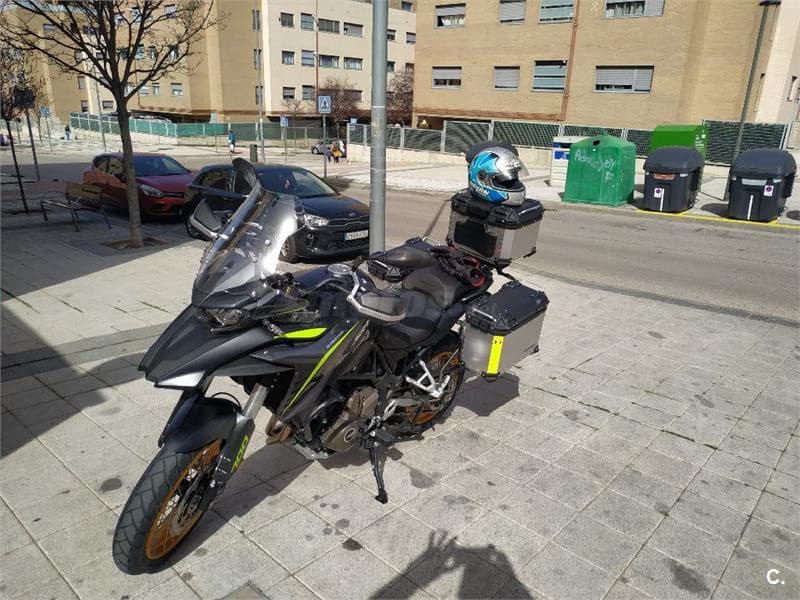 QJ Motor SRT 700 X – Vista 2