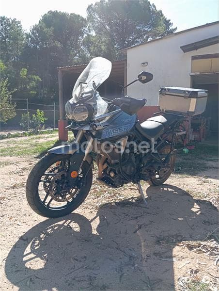 Triumph Tiger 800 XRT – Vista 3