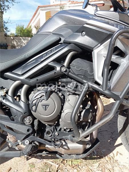 Triumph Tiger 800 XRT – Vista 6