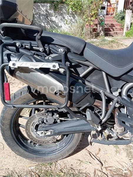 Triumph Tiger 800 XRT – Vista 7
