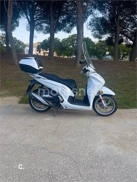 Honda SH 350i – Vista 1