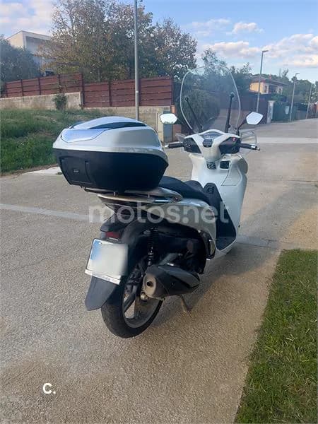 Honda SH 350i – Vista 5