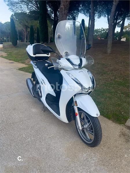 Honda SH 350i – Vista 8