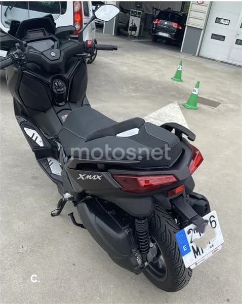 Yamaha XMAX 300 – Vista 1