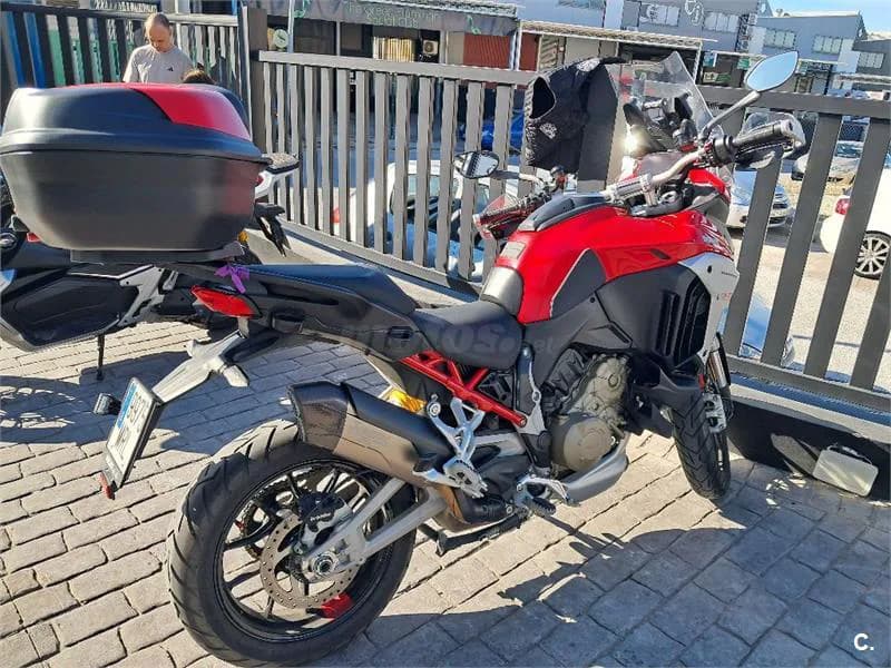 Ducati Multistrada V4 – Vista 3