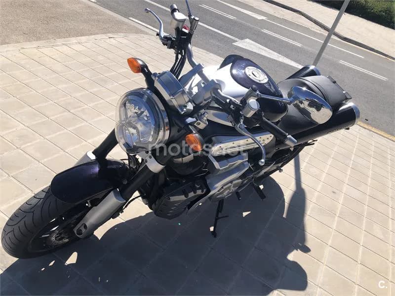 Yamaha MT 01 – Vista 6