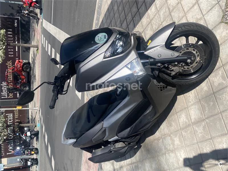 Yamaha NMAX – Vista 1