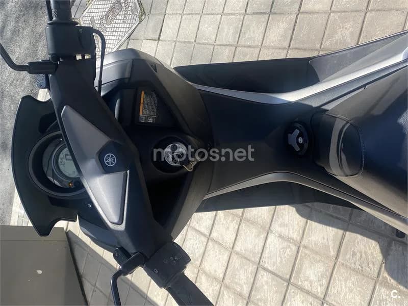 Yamaha NMAX – Vista 5