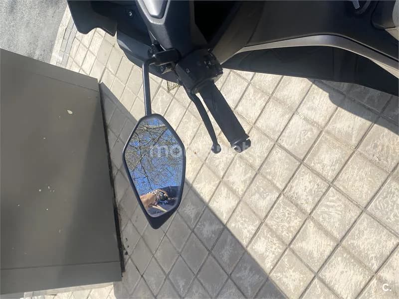 Yamaha NMAX – Vista 7