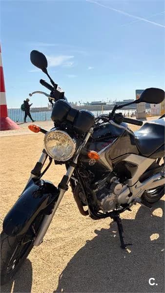 Yamaha YBR 250 – Vista 7