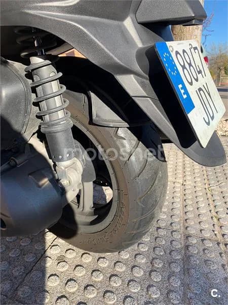 Kymco Super Dink 300i – Vista 3