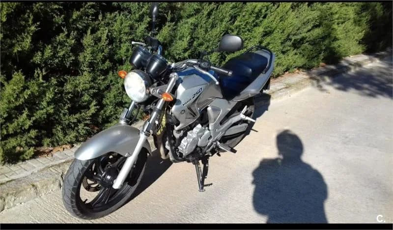 Yamaha YBR 250 – Vista 1