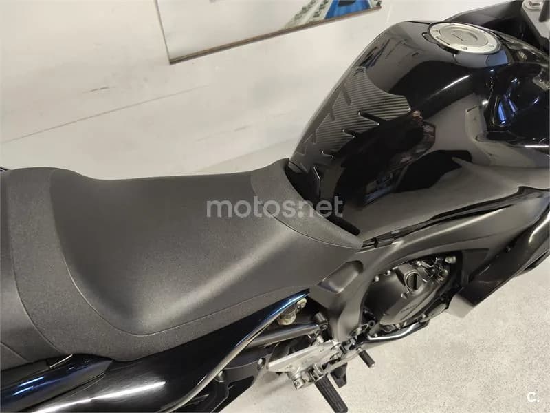 Yamaha FZ6 S S2 – Vista 12