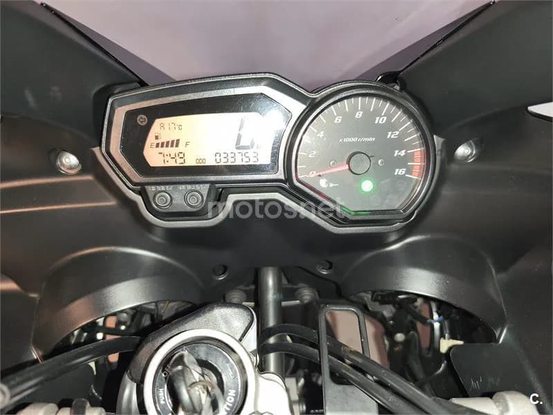 Yamaha FZ6 S S2 – Vista 3