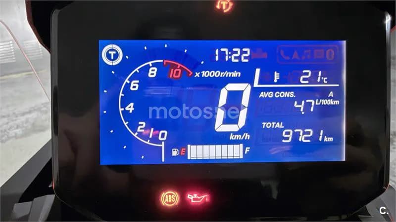 Honda ADV 350 – Vista 1