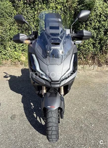 Honda ADV 350 – Vista 5