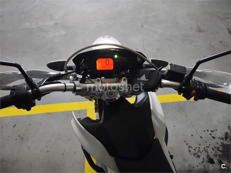 BMW G 650 XChallenge – Vista 5