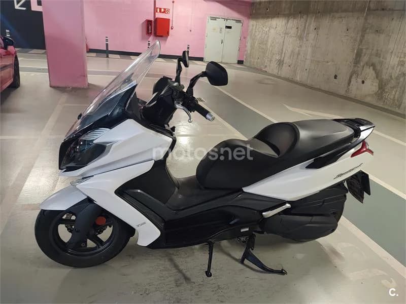 Kymco Super Dink 350i – Vista 2