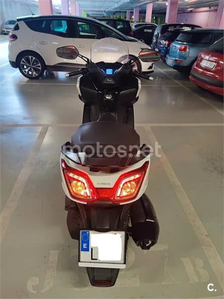 Kymco Super Dink 350i – Vista 7