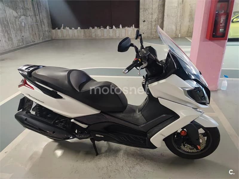 Kymco Super Dink 350i – Vista 8